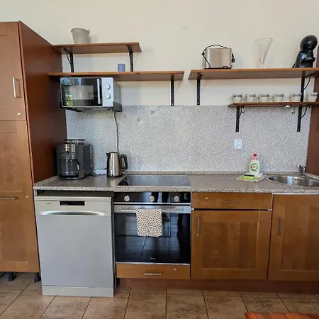 Apartment Riverside Gem W Balcony View *